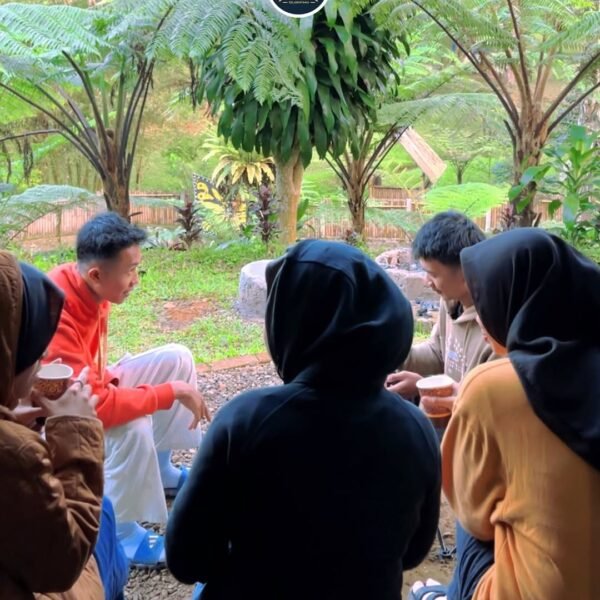 Glamping Bareng Teman dan Sahabat_Coffee Time (3)